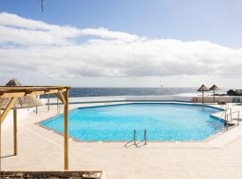 EDEN RENTALS Sunrise Caletillas，位于坎德拉里亚的酒店