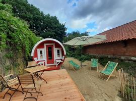 Wohnfass Fuchsbau，位于瓦尔斯罗德的酒店