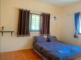 บ้านไร่สวนผึ้ง，位于拉差汶里的酒店