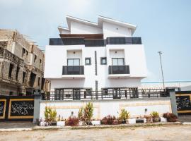 Sanni White Homes，位于Idaso的酒店