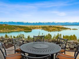 Flathead Lake Cliff Retreat，位于Somers的酒店