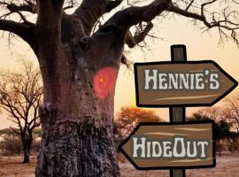 Hennies Hideouts，位于Kachikau的露营地