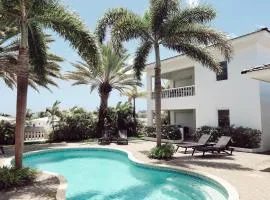 Palm Crest Curacao 150A