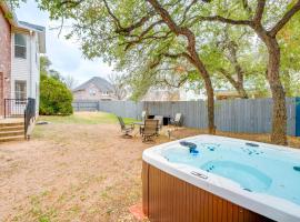 6 Mi to Lake Travis Spacious Cedar Park Home!，位于斯德伯克的酒店