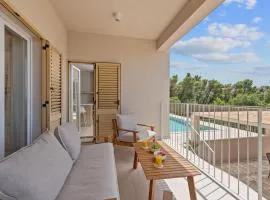 Summer House Lea - Villa with heated pool and sea view