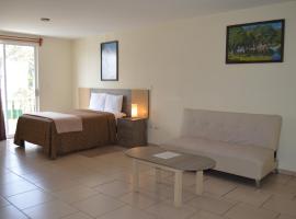 Hotel Ciprés Puebla，位于La Concepción的酒店