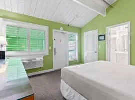 Oceanfront Inn Room #11- Standard Room - King Bed