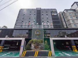 Gong-Ju TouristHotel INK，位于Gongju的酒店