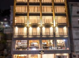 The Regal Hotel & Lounge，位于甘托克的酒店