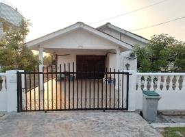 Gemas Homestay RIA，位于金马士的酒店