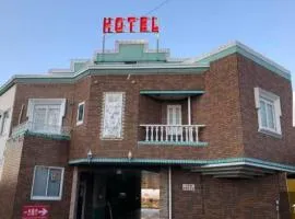 ホテル オアシス