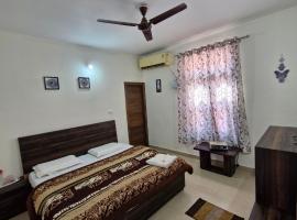 Saatvik Homestay，位于格德拉的酒店