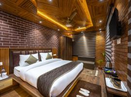 FarmVille Valley View Room，位于Dharampur的酒店