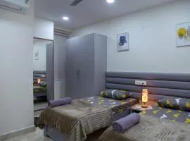 Yendluri's QueenBed Room1 -Kondapur