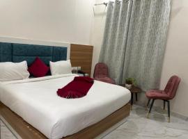 Hotel Apple Rose UCO BANK，位于钱德加尔的酒店