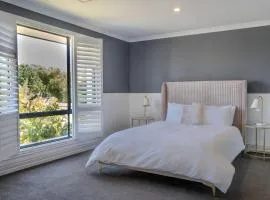 35 Hamptons Luxury Escape Family Home Sleeps9