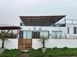 Casa Playa en Aucallama Beach Club，位于Aucallama的酒店