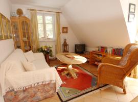 Achtern Diek Haus 13d Wohnung 6，位于Müggenburg的酒店