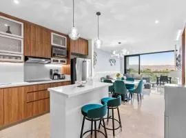 Zantamar 2B 2B Luxury Apartment on the Beach