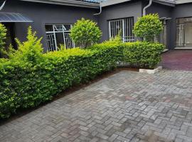 Wampex Guest House，位于勒斯滕堡的酒店