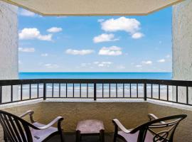 Compass Cove 759 - Oceanfront，位于默特尔比奇的度假屋