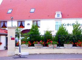 Hôtel Le Saint Martin，位于布尔圣玛丽的酒店