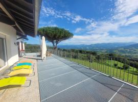 Maison au Pays Basque, calme avec vue imprenable sur montagnes，位于Irouléguy的酒店