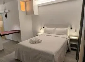 Bajo Capital Con Terraza y Aparcamiento Privado