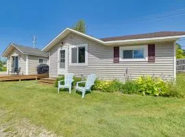 'Tiny House Cottage 5' w/ Crooked Lake Access!