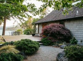 Luxe Beachfront, Hot Tub, Kayaking, Walk To Town