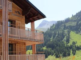 Almrausch BoutiqueChalet TOP 1，位于莱赫阿尔贝格的酒店