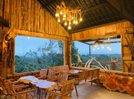 Vi Vu Homestay Măng Đen，位于Kon Plong的酒店