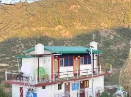 Odyssey Stays Khirsu