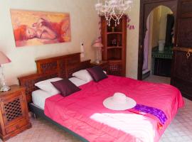 Village Naturiste Cap d'Agde - Riads Resort 2 Suite Nador Couple only，位于阿格德角的酒店