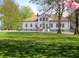 Nice Home In Ekeby With Wifi，位于Ekeby的酒店