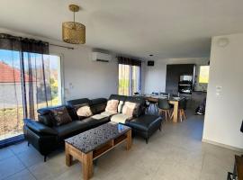Cozy cottage，位于Cany-Barville的酒店