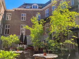 LABnul50 self check-in hotel Groningen，位于格罗宁根的宠物友好酒店