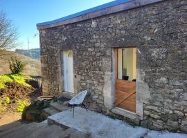 Gîte à la ferme "Lou Récantou"，位于Joncels的酒店