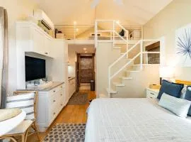 Key West Light Suite