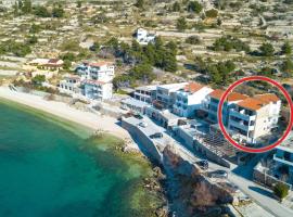 Apartmani Drašnice 1，位于德朗西斯的酒店