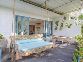 Pipeline - Breezy 1 Bedroom Oceanfront Apartment by Triang Villas