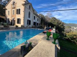 RDC maison de maitre pour 6 personnes avec piscine et jacuzzi，位于巴斯蒂亚的酒店