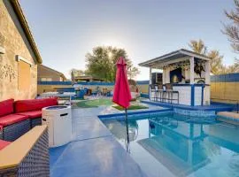 Putting Green & Hot Tub: Goodyear Retreat!