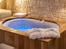 Honeymoon，位于色当的酒店