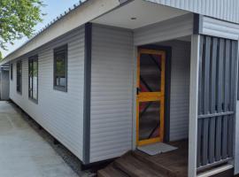 Wattlewood Cabins，位于彼得勒蒂夫的酒店