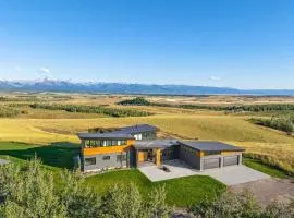 Hot Tub, 23 Mi to Grand Targhee Luxe Retreat