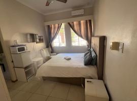 2 Oaks Guest House，位于威廉王城的酒店