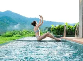 Wayan House with Hotspring Pool