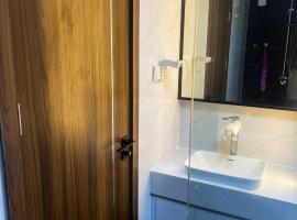 Apartment Condo Rent Near River in Phnom Penh City，位于金边的酒店