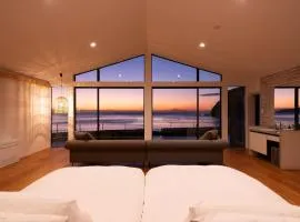 Private luxury villa with ocean view Shodoshima
